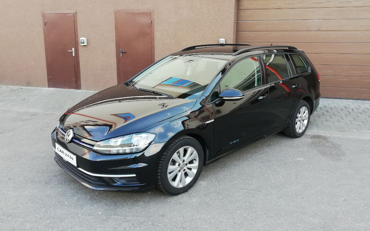 VOLKSWAGEN GOLF VARIANT (2018)