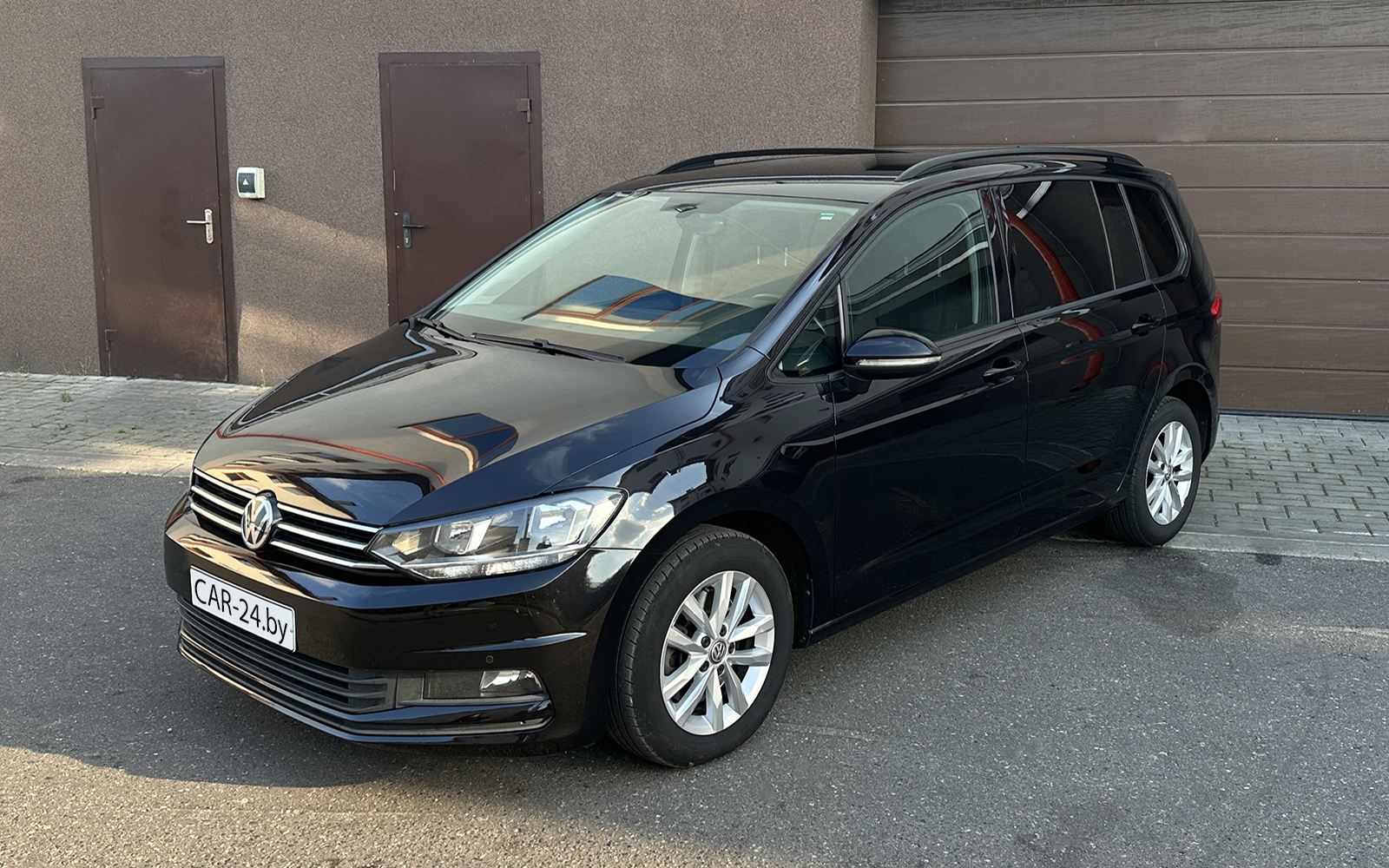 VOLKSWAGEN TOURAN (2019)