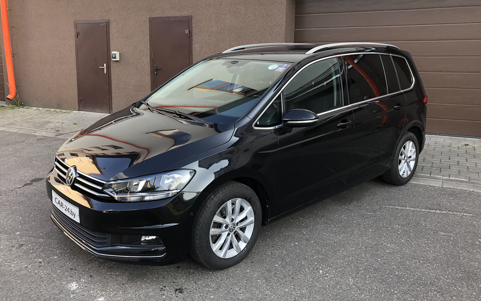 VOLKSWAGEN TOURAN (2019)