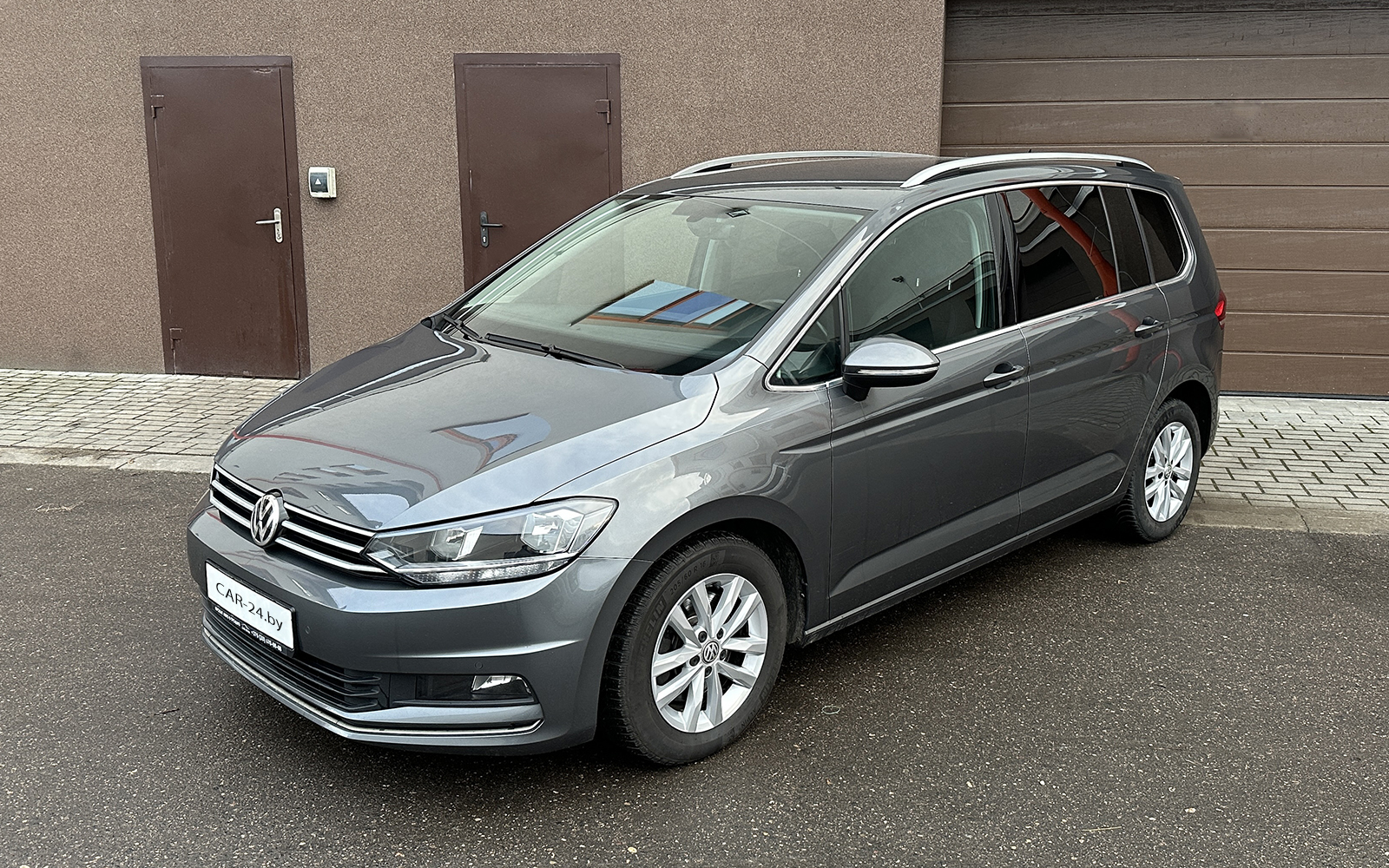 VOLKSWAGEN TOURAN (2019)