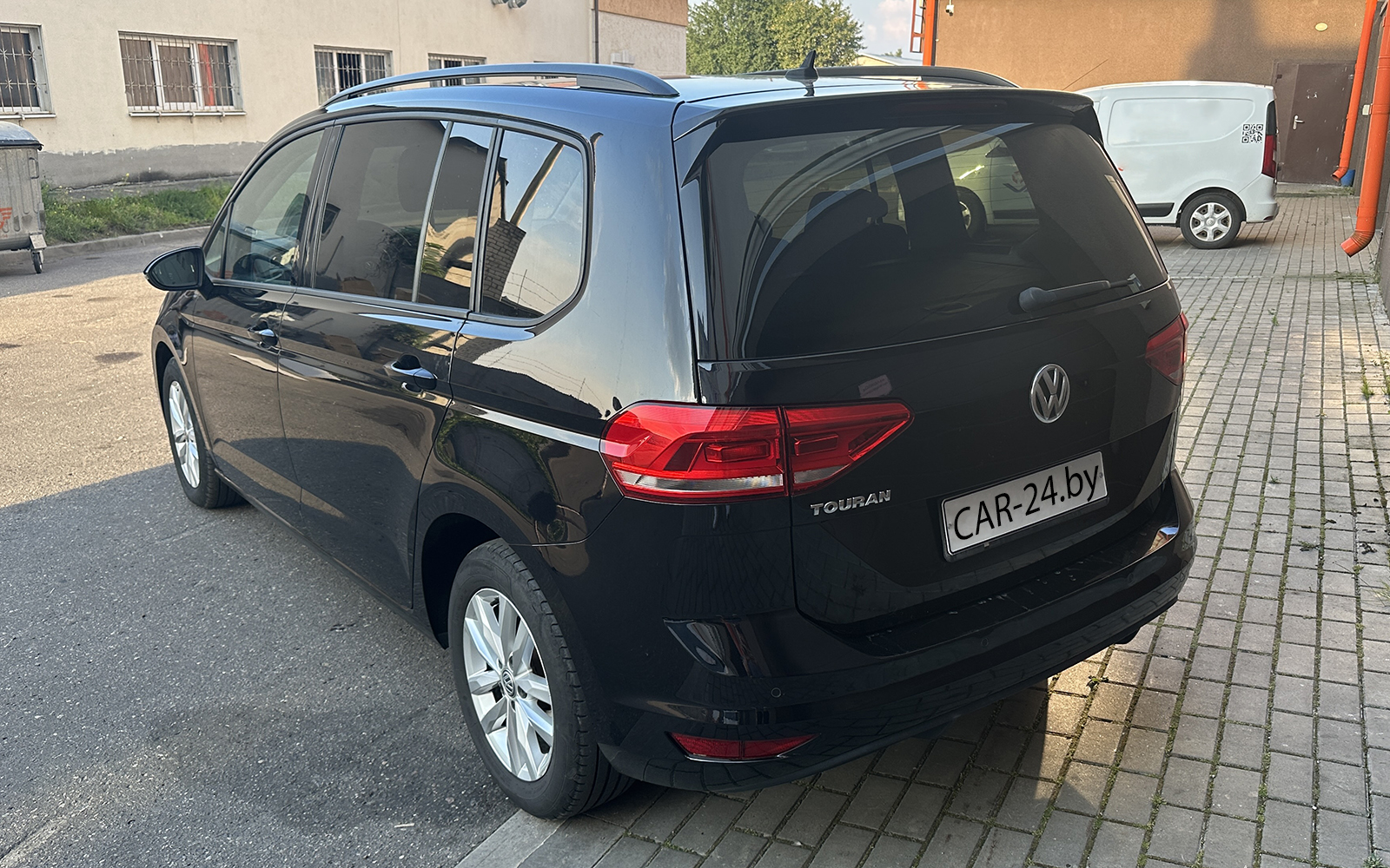 VOLKSWAGEN TOURAN (2019)