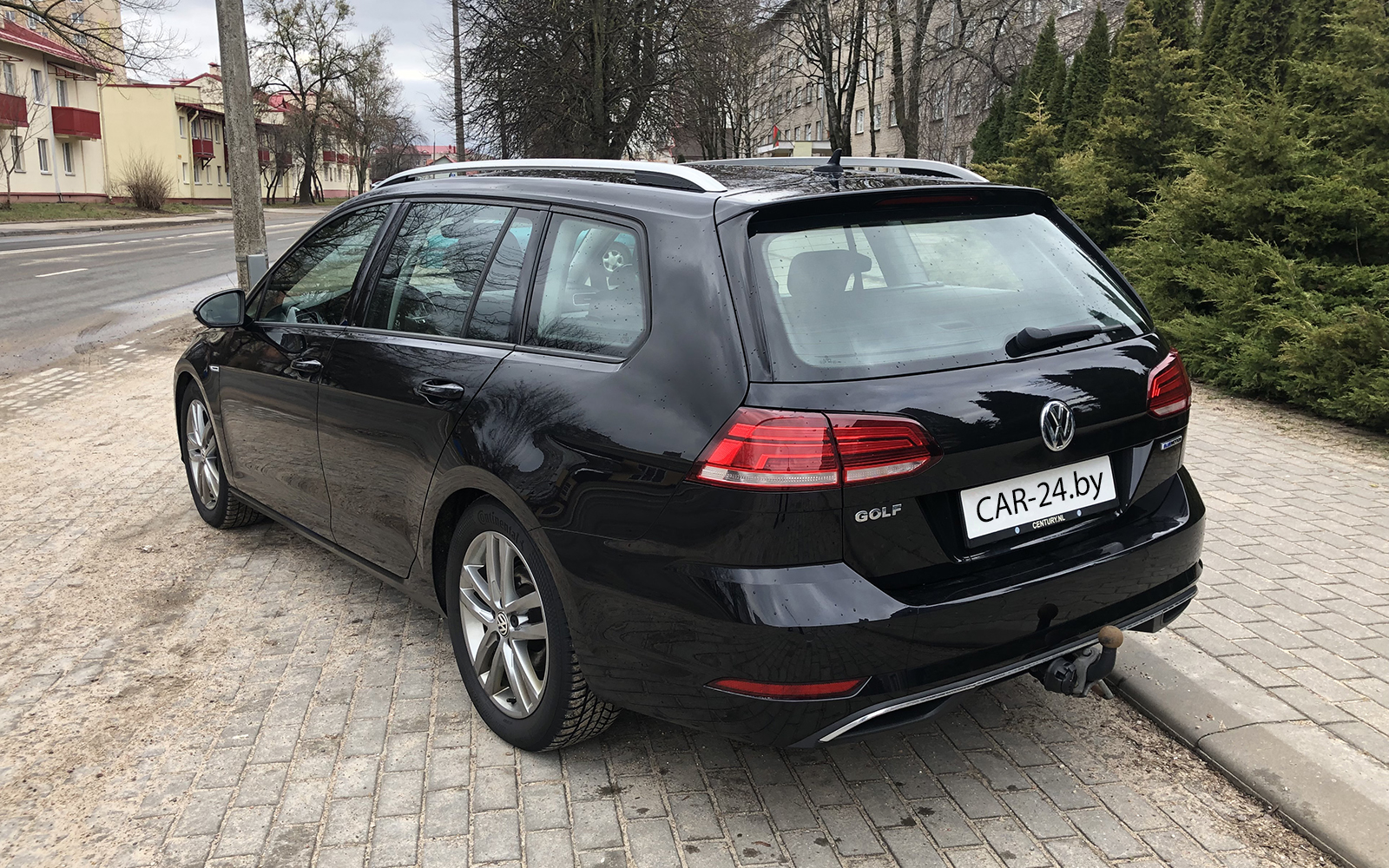 VOLKSWAGEN GOLF VARIANT (2019)
