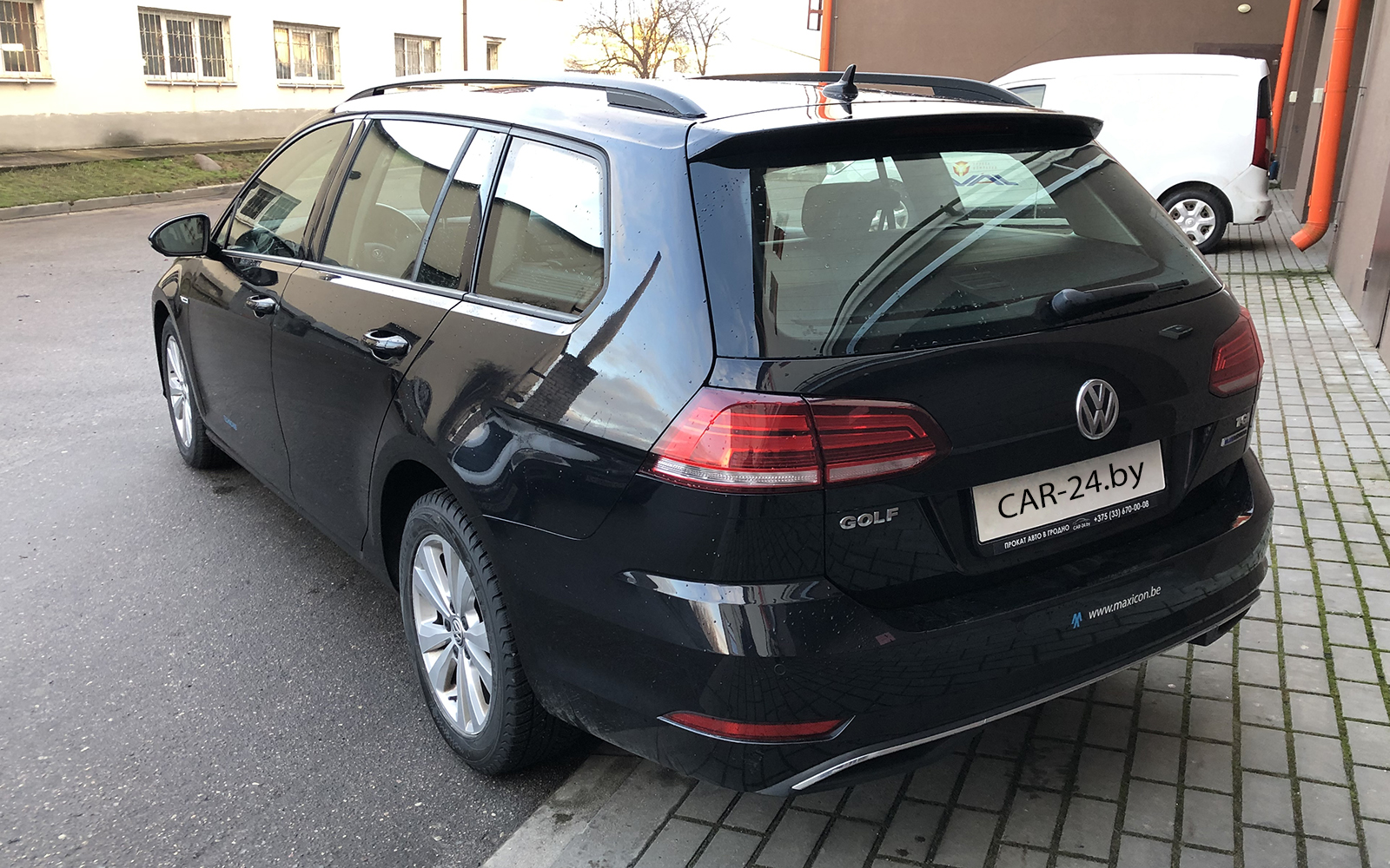 VOLKSWAGEN GOLF VARIANT (2018)