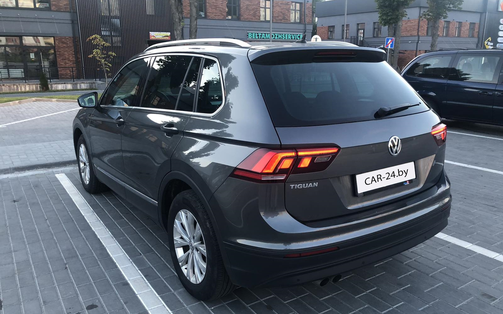 VOLKSWAGEN TIGUAN (2018)