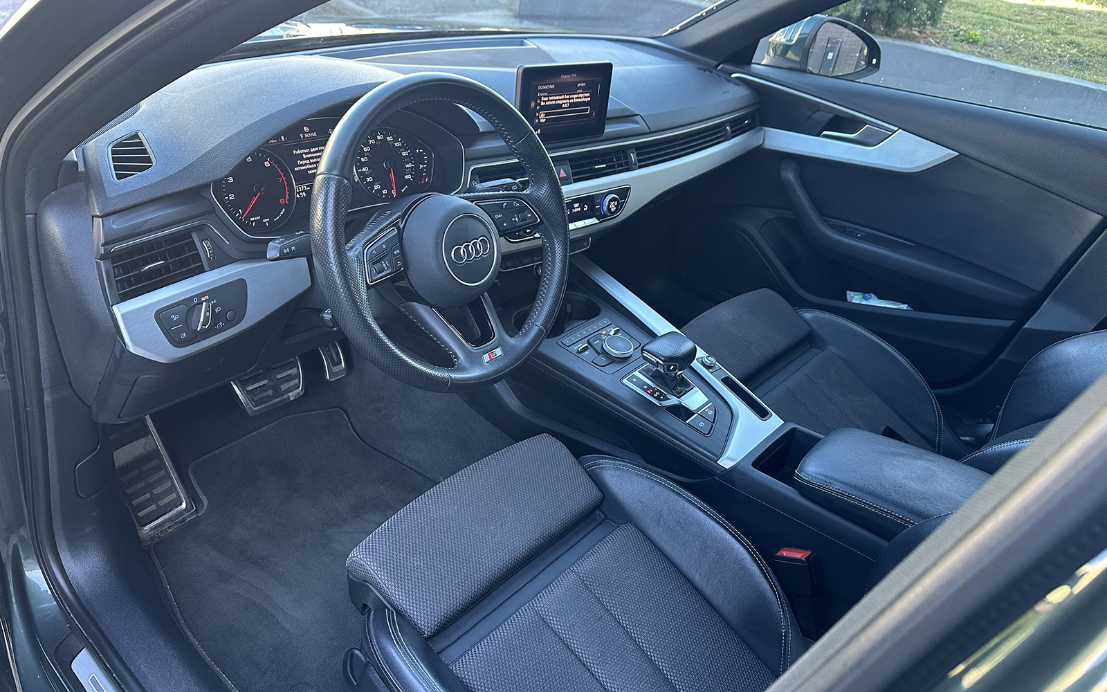 AUDI A4 AVANT (2018)