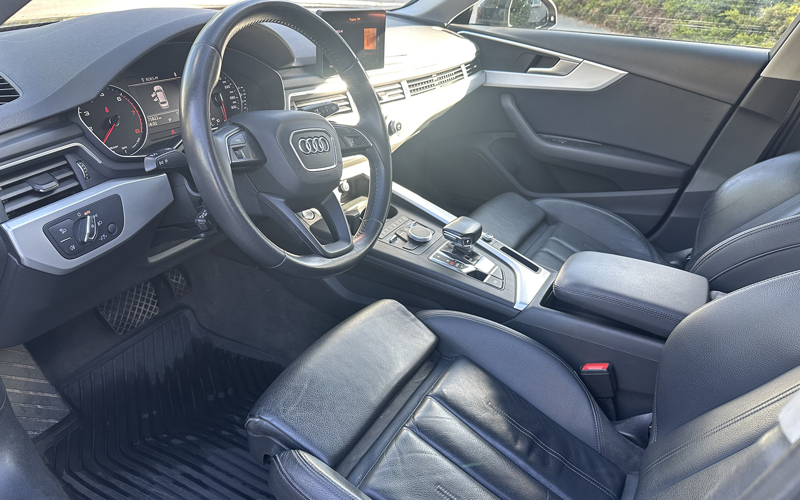 AUDI A4 AVANT (2018)