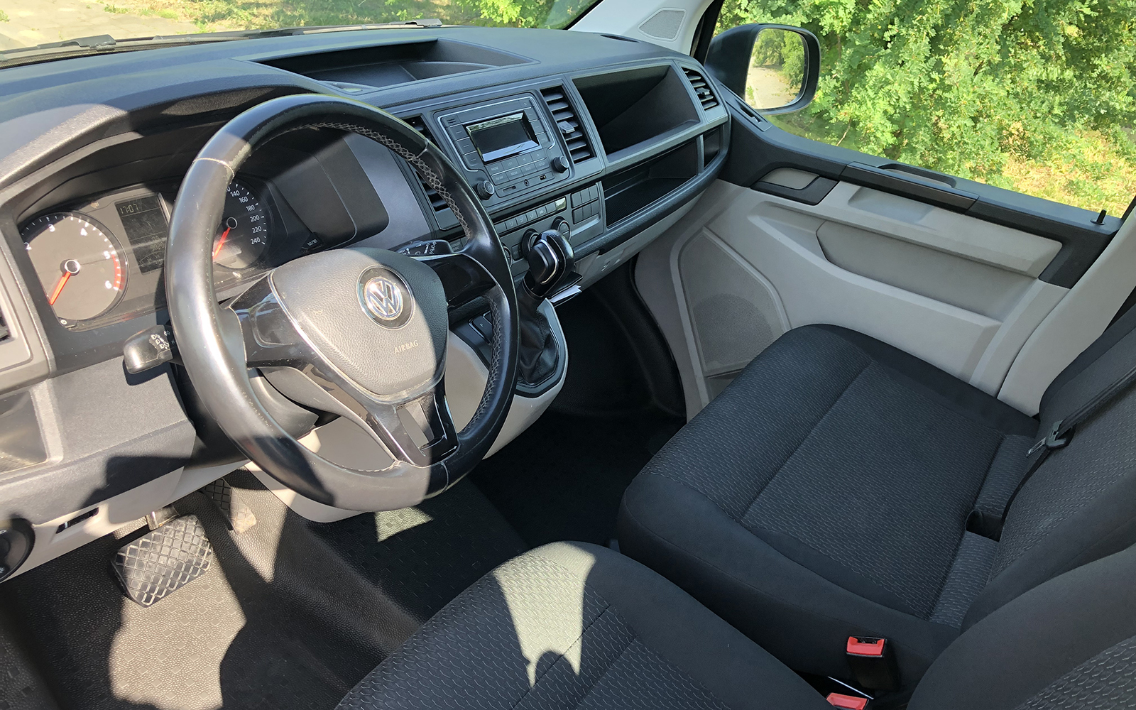 VOLKSWAGEN CARAVELLE (2019)