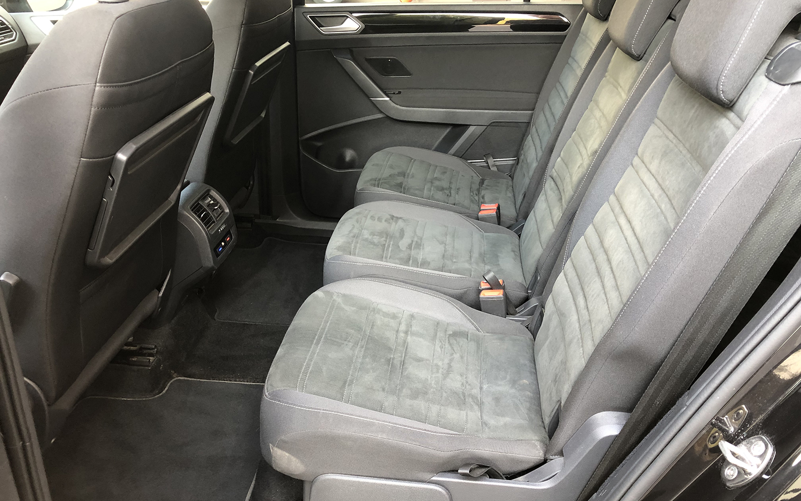 VOLKSWAGEN TOURAN (2019)