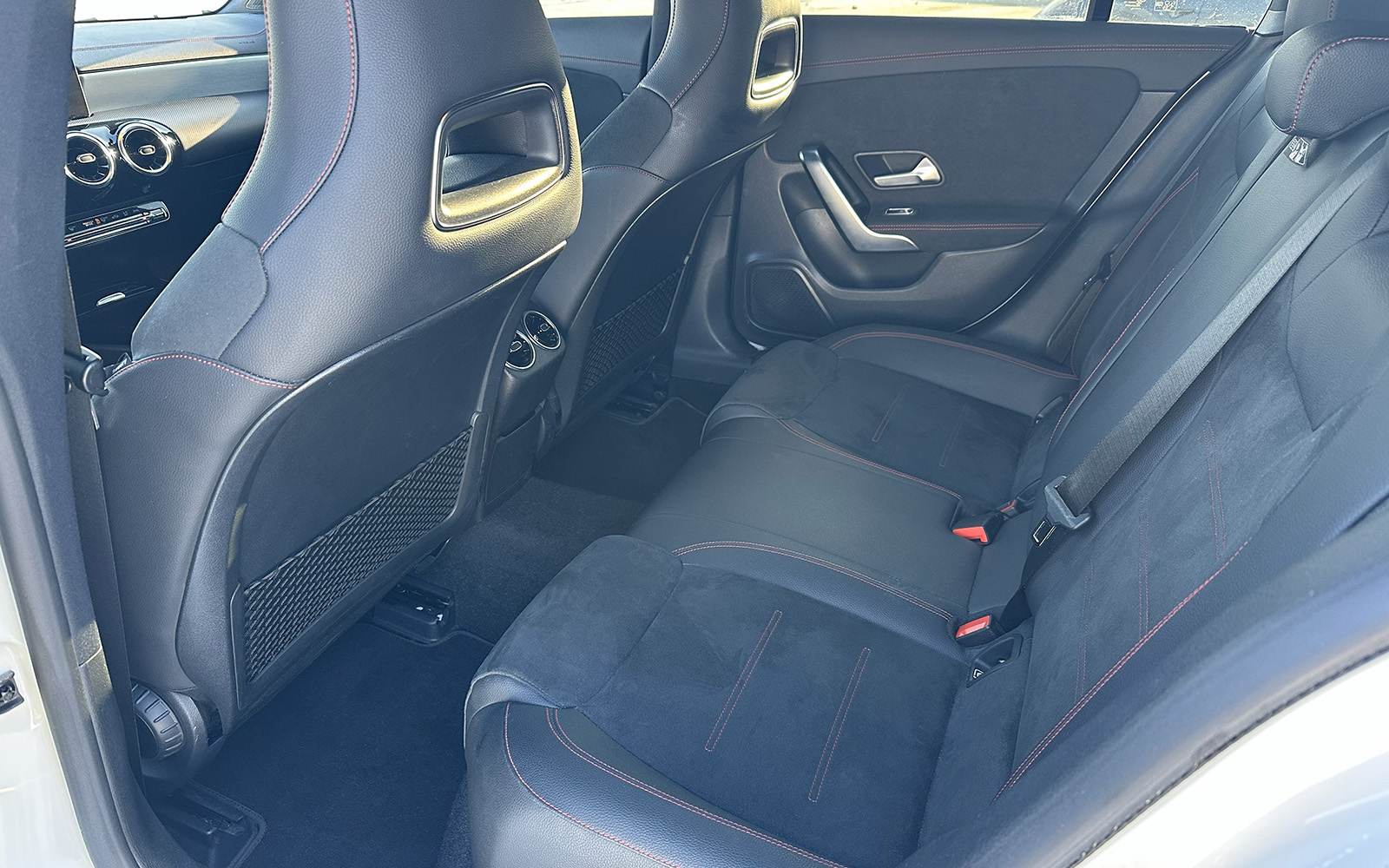 MERCEDES-BENZ CLA (2020)