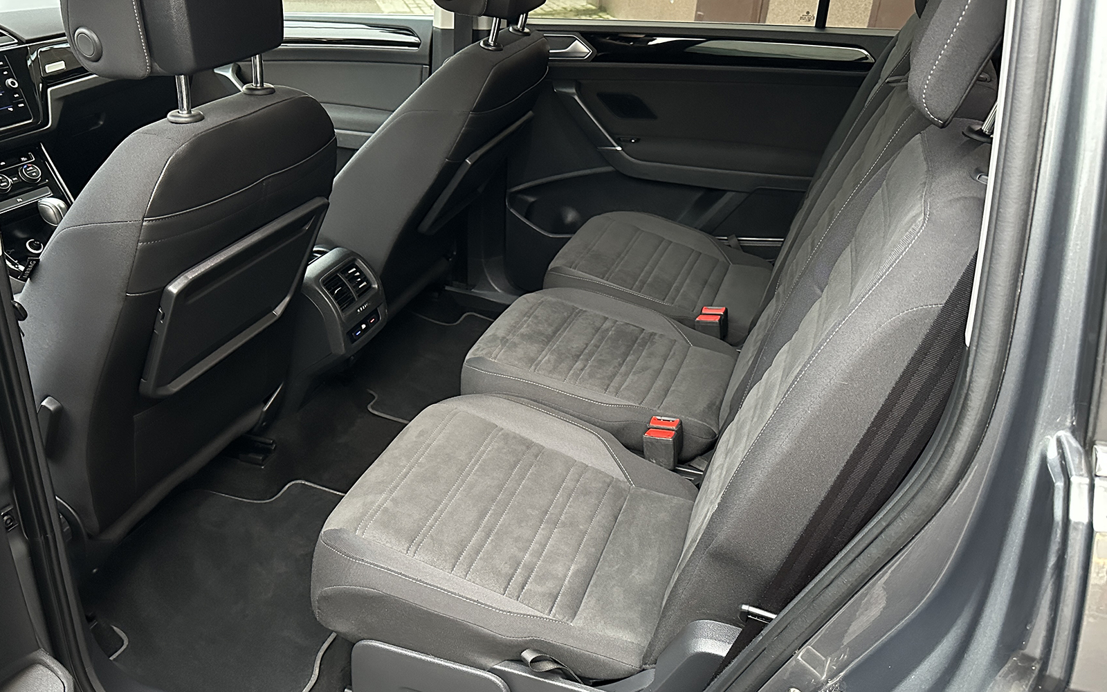 VOLKSWAGEN TOURAN (2019)