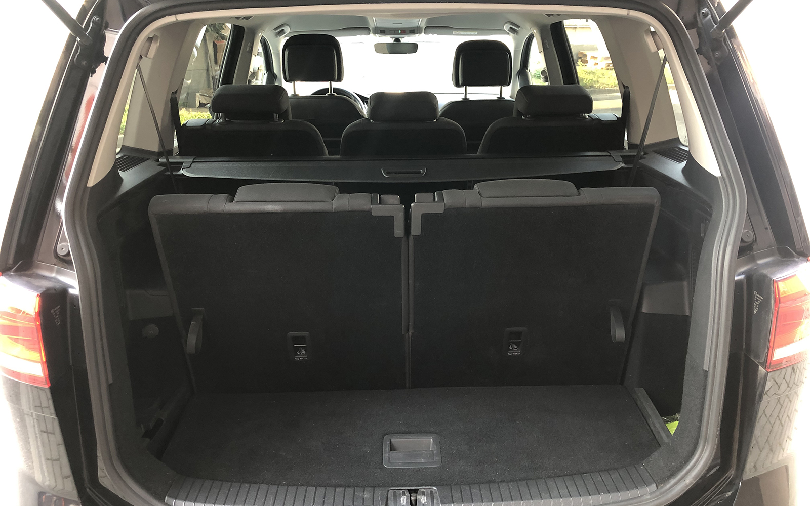 VOLKSWAGEN TOURAN (2019)