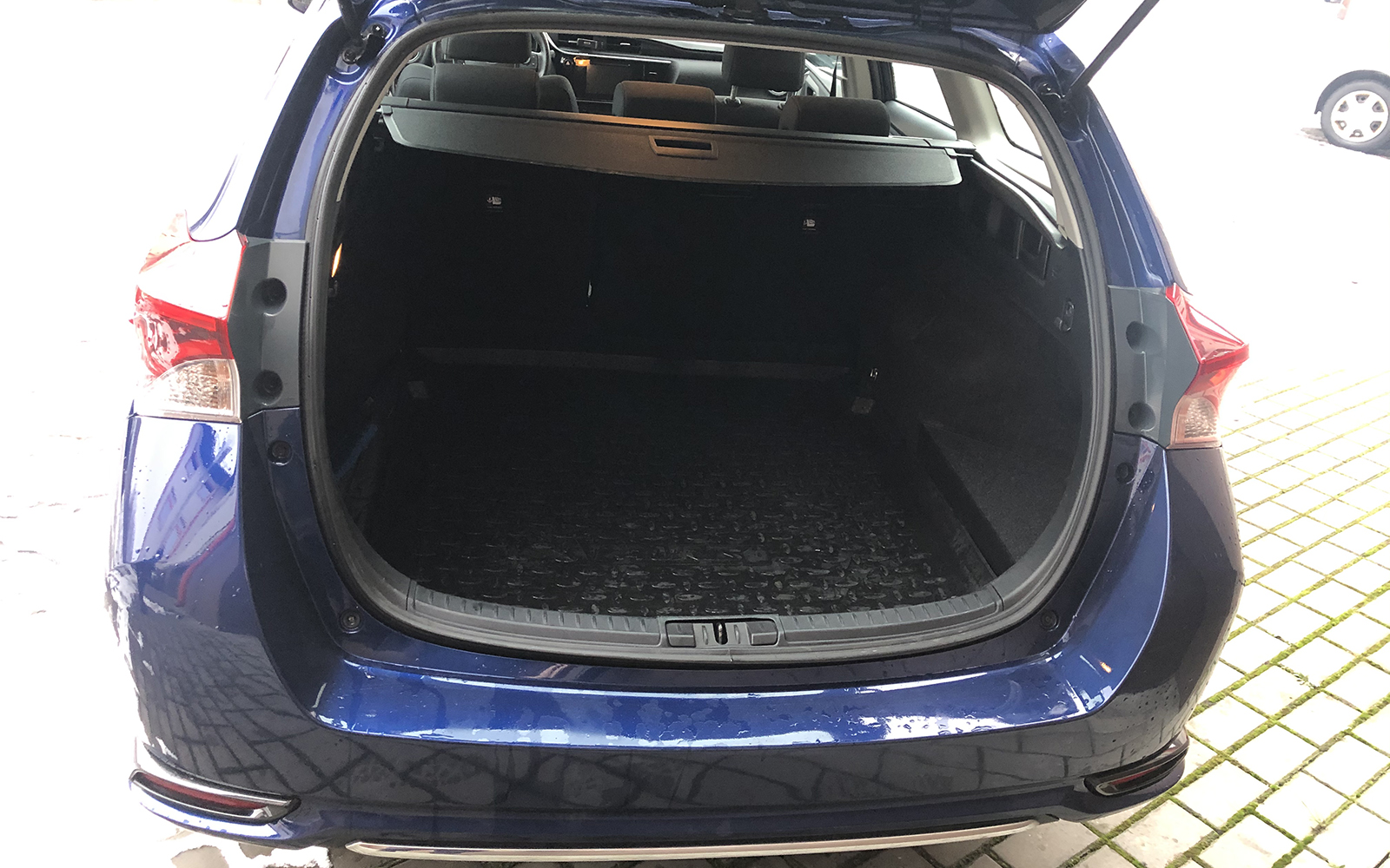 TOYOTA AURIS (2018)