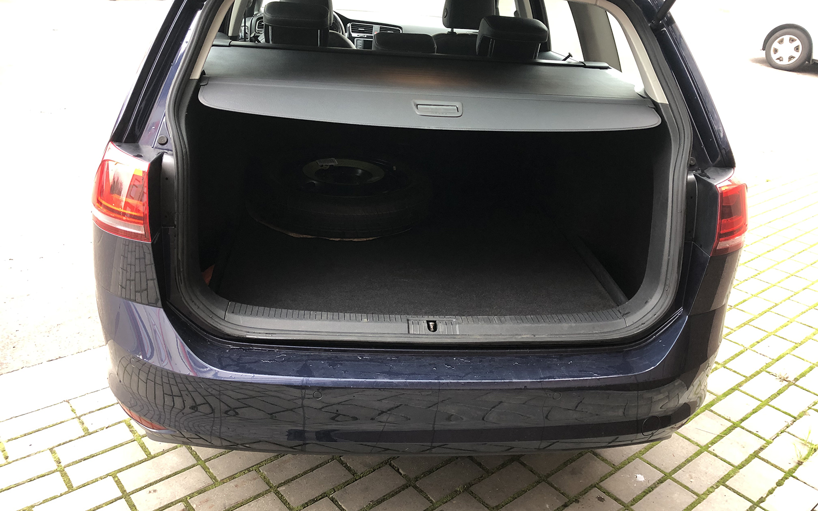 VOLKSWAGEN GOLF VARIANT (2016)