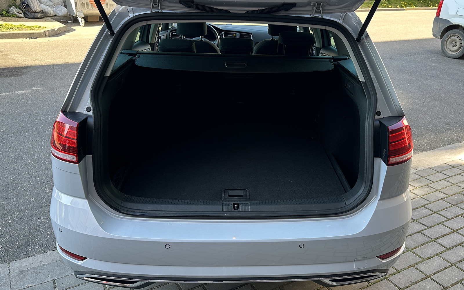 VOLKSWAGEN GOLF VARIANT (2018)